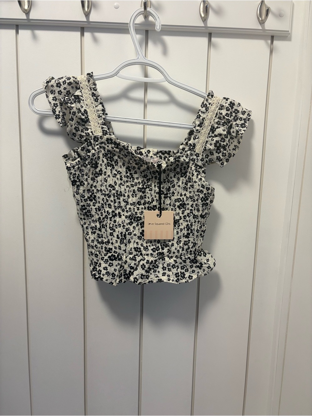 🔵NWT Girls 10-12 Smocked Floral Ruffle Tank Crop Top - Black & White